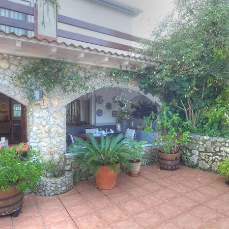 Aries House By Hello Apartments Sitges Olivella