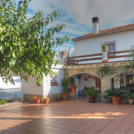 Aries House By Hello Apartments Sitges Chalé